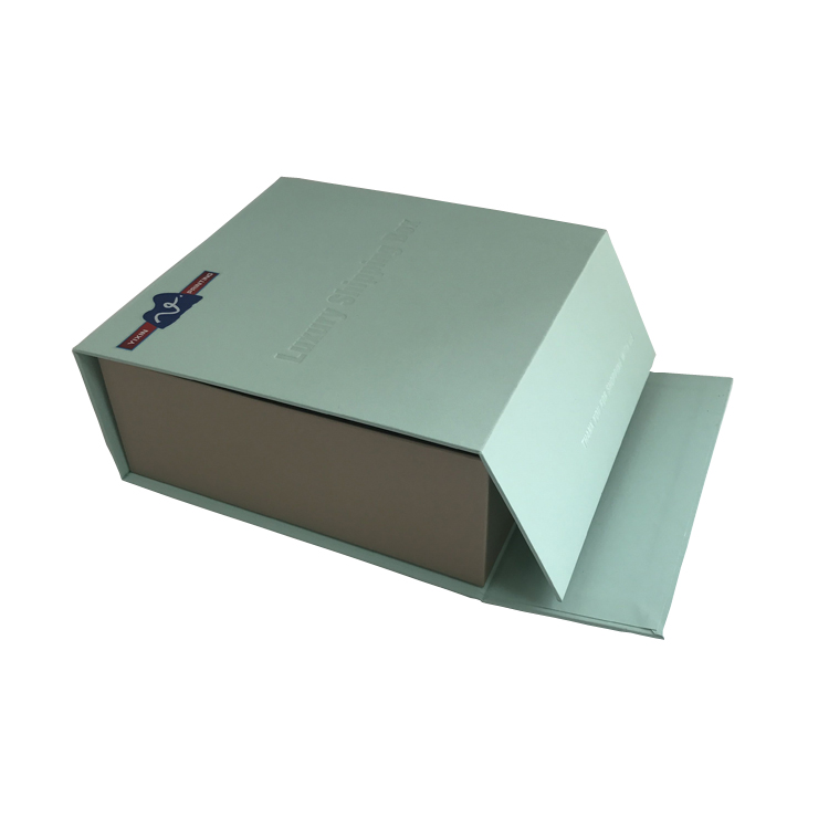 Custom Recycled Cardboard Gift Boxes Foldable Magnetic Closure Stamped Paperboard Eco-Friendly Stylish Packaging Paper Products