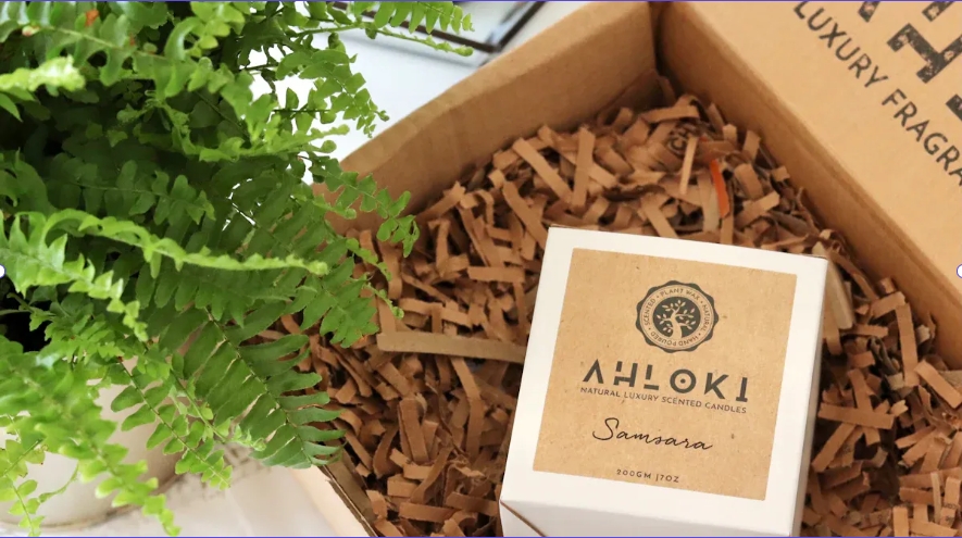 Quels matériaux et techniques définissent une boîte en papier de luxe en 2025 ?