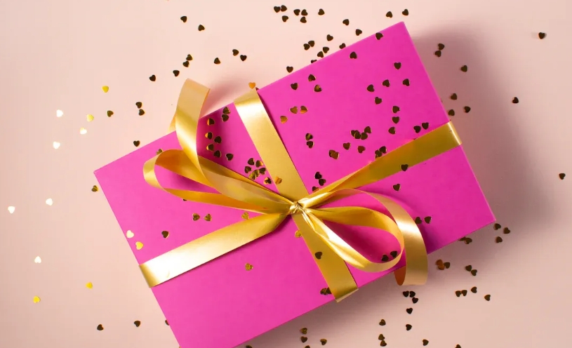 Wie Verzierungen das Design luxuriöser Papierboxen aufwerten