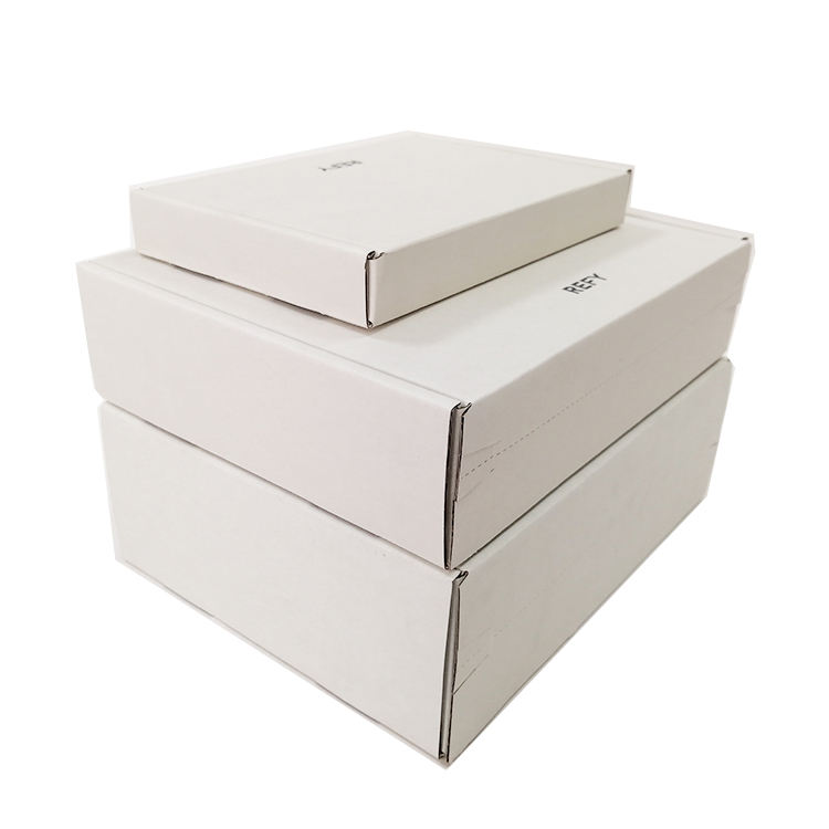 UV Customizable Foil Embossing Cosmetic Clothing Factory Mail-Order Box UV Customizable Foil Embossing Cosmetic Clothing Factory Mail-Order Box