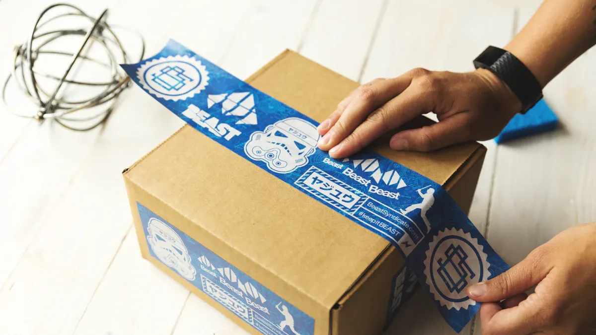 纸板拉链撕条式邮寄袋如何通过以下 3 个关键方式让邮寄更轻松？