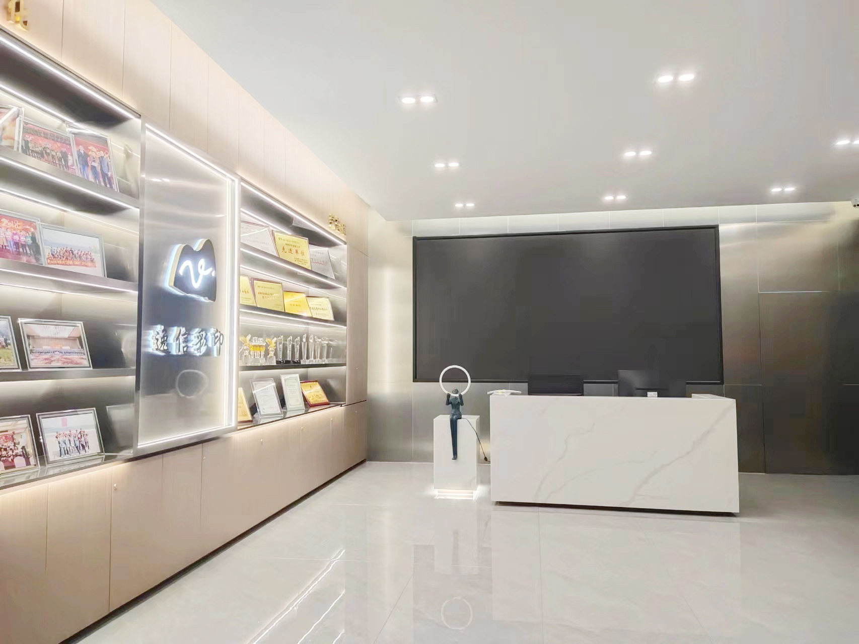 Mail Zipper Shipping Box