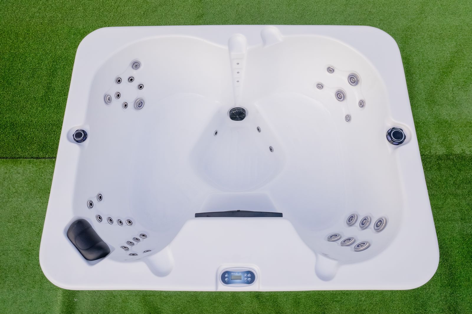 Luxury above ground spa hot tube jacuzzi for 4 people