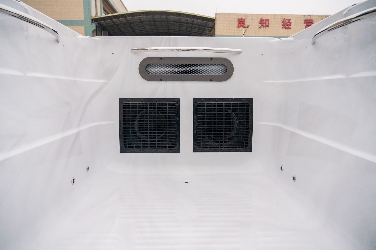 5.8m outdoor garden leisure swim spas