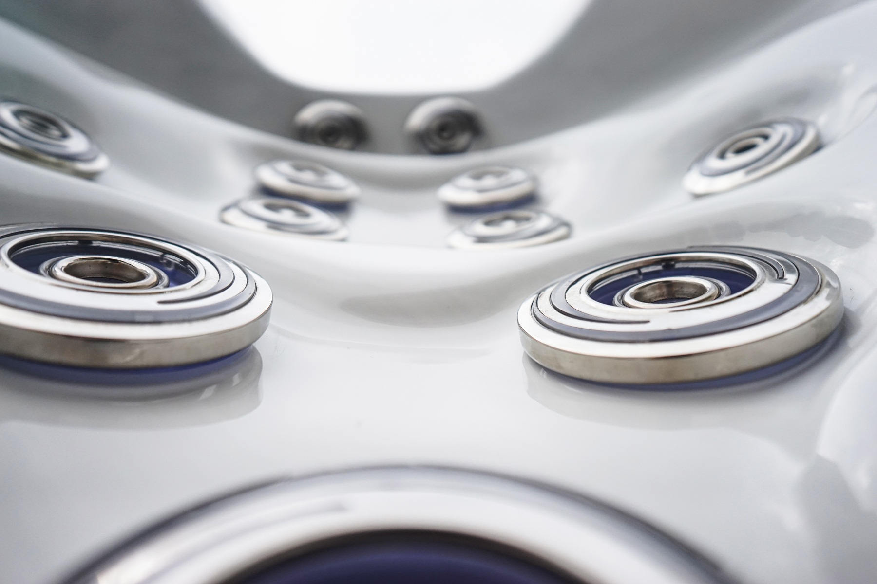 Luxury outdoor hot tub sizes 6 person for small spaces