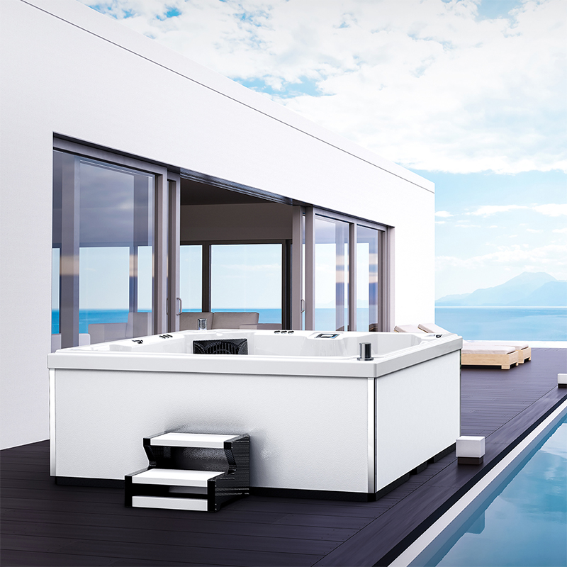 Is a swimming spa massage bathtub suitable for couples to relax?
