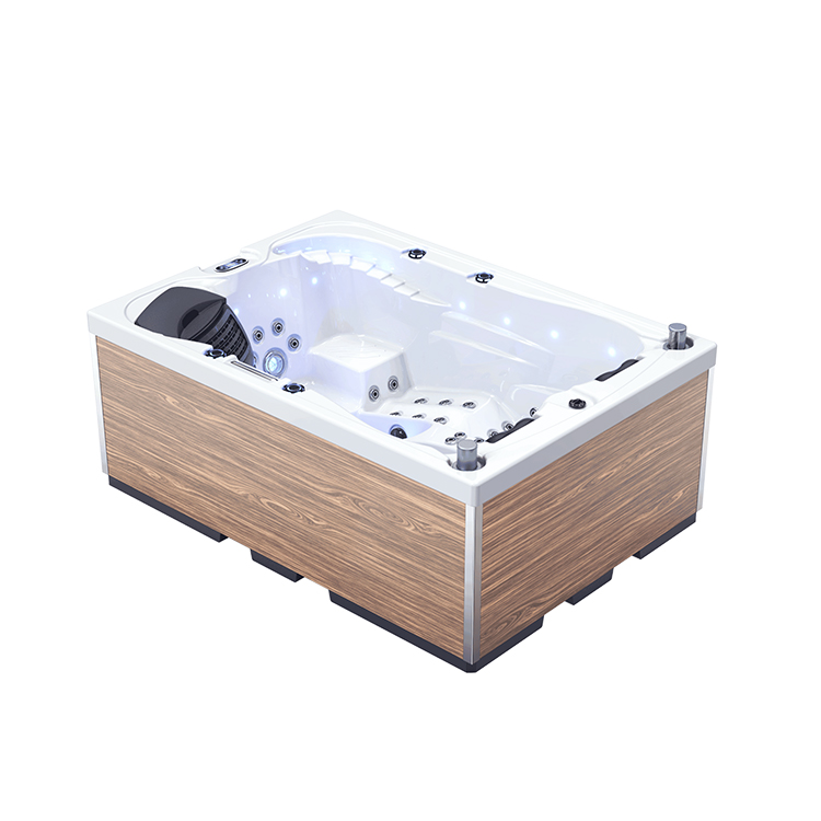 LOVIA Three-person hot tub suitable for families and couples