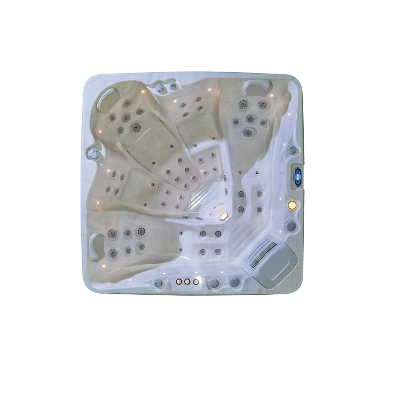 Back yard spa 5 person hot tub with 2 loungers