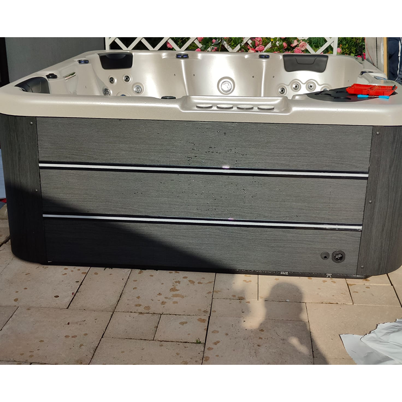 hot bathtub hot bathtub