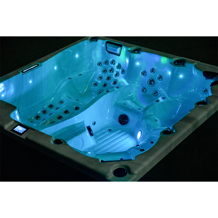 5 person luxuria spas lounger hot tub with ozonator