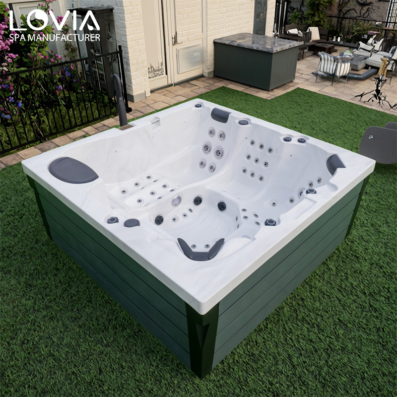4-person hot tub