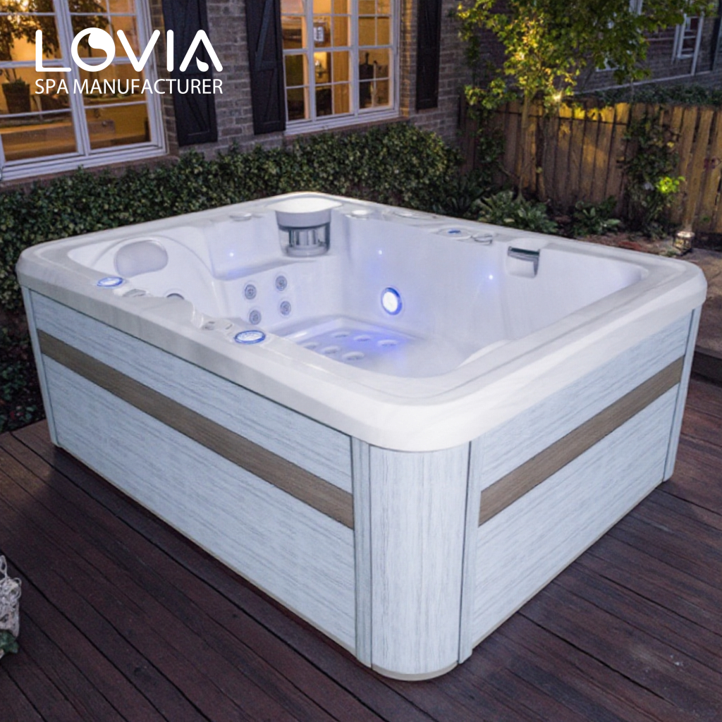 outdoor spa hot tub