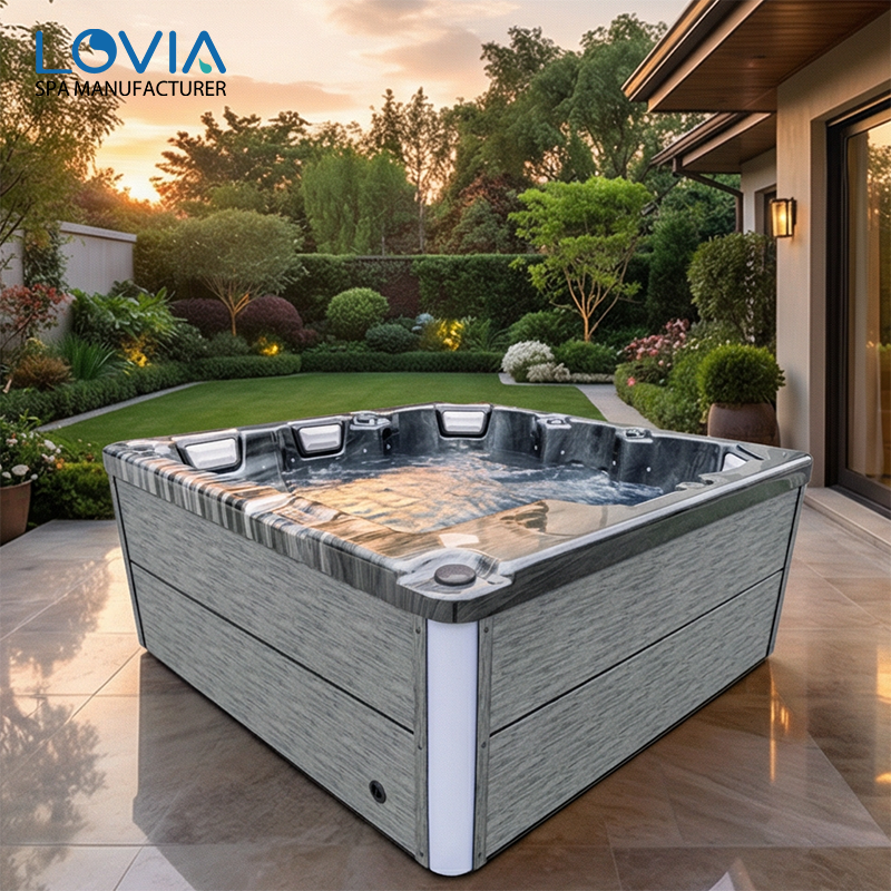 jacuzzi outdoor spa