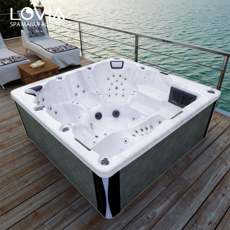 outdoor whirlpool hot tub