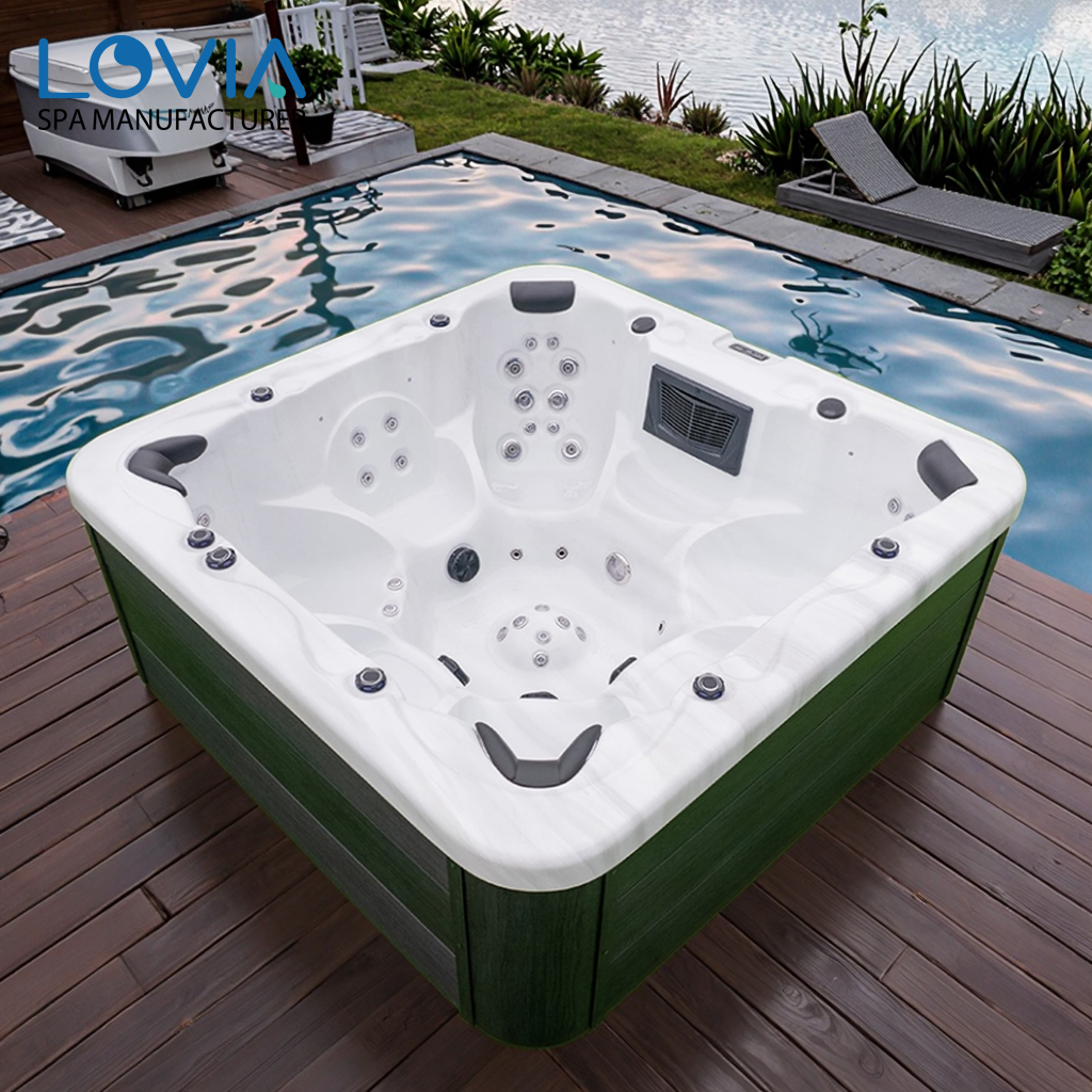 jacuzzi outdoor spa