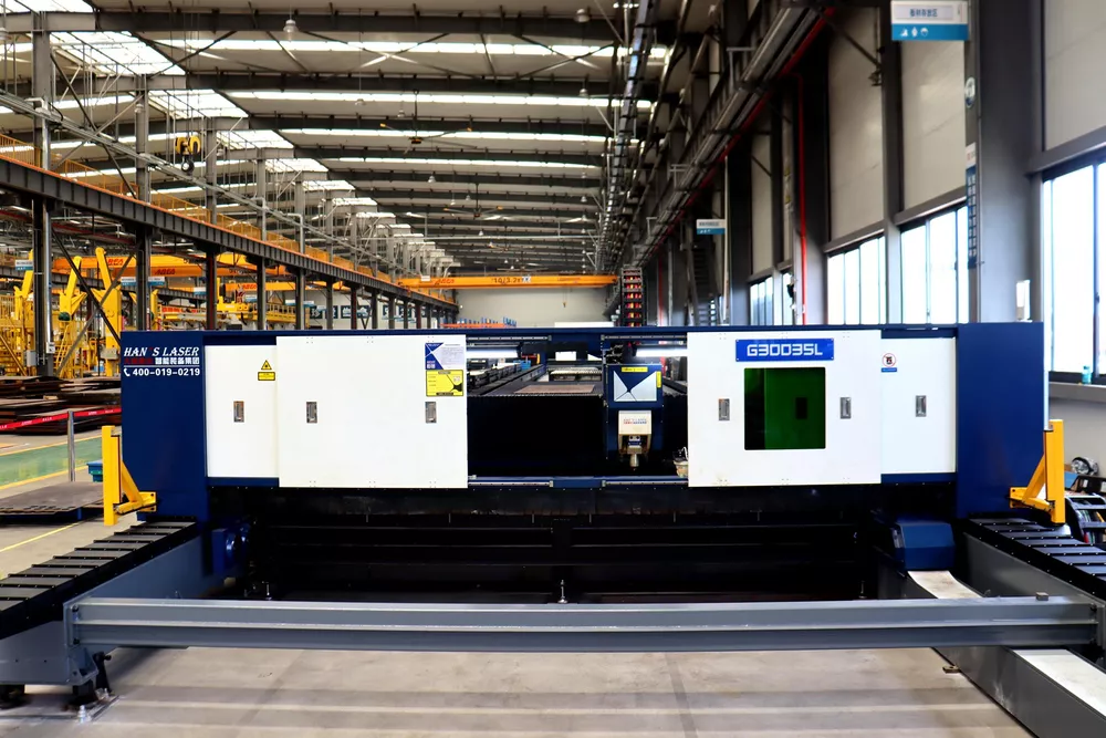 Wire rail type ultra-large format fiber laser cutting machine Wire rail type ultra-large format fiber laser cutting machine