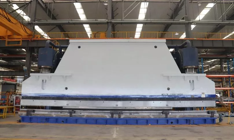 2200 tons of controlled bending machine 2200 tons of controlled bending machine
