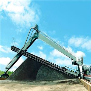 bridge type reclaiming machine