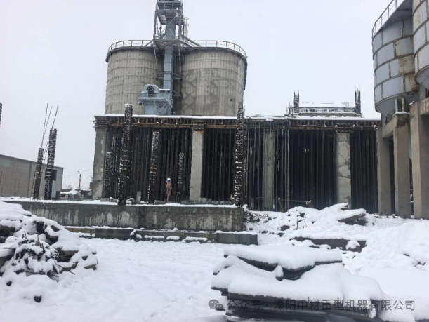 Conveying products Conveying products