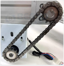 Wrapping machine Chains and sprockets