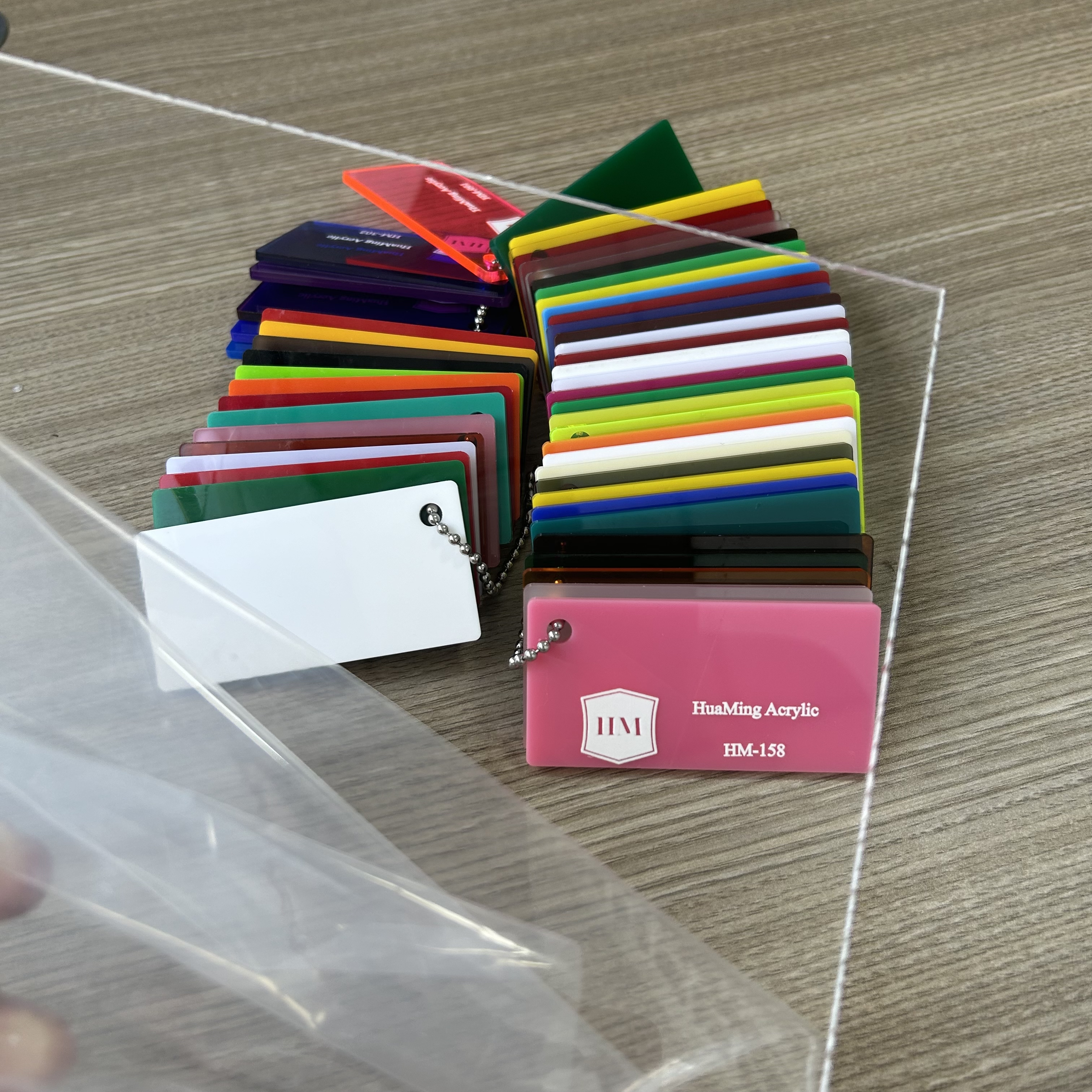 HuaMing 1250x1850mm acrylic sheet for south america
