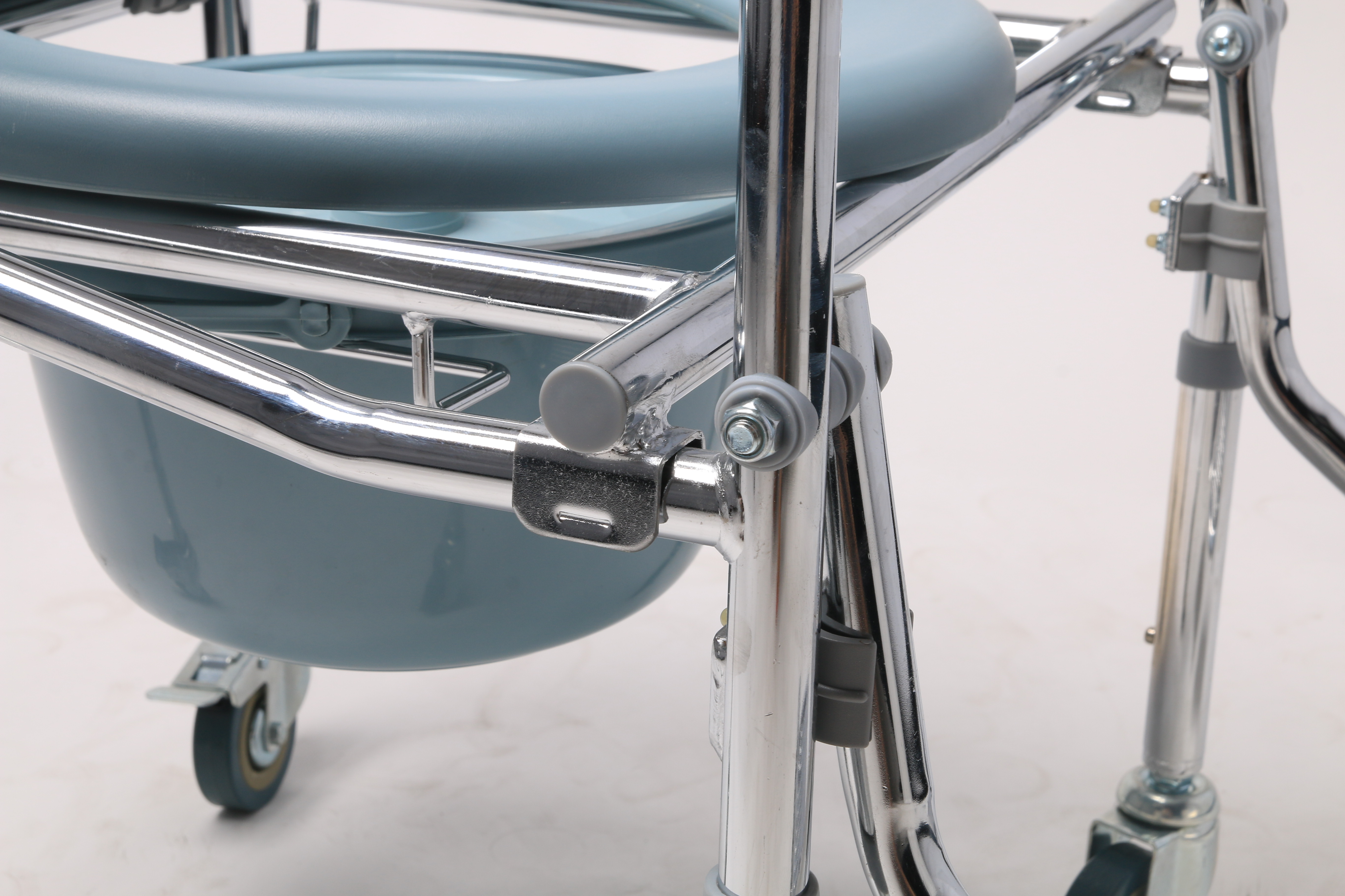 Chrome steel folding frame Flip up legrest Toilet Commode Chair Wheelchair COMMODE CHAIR