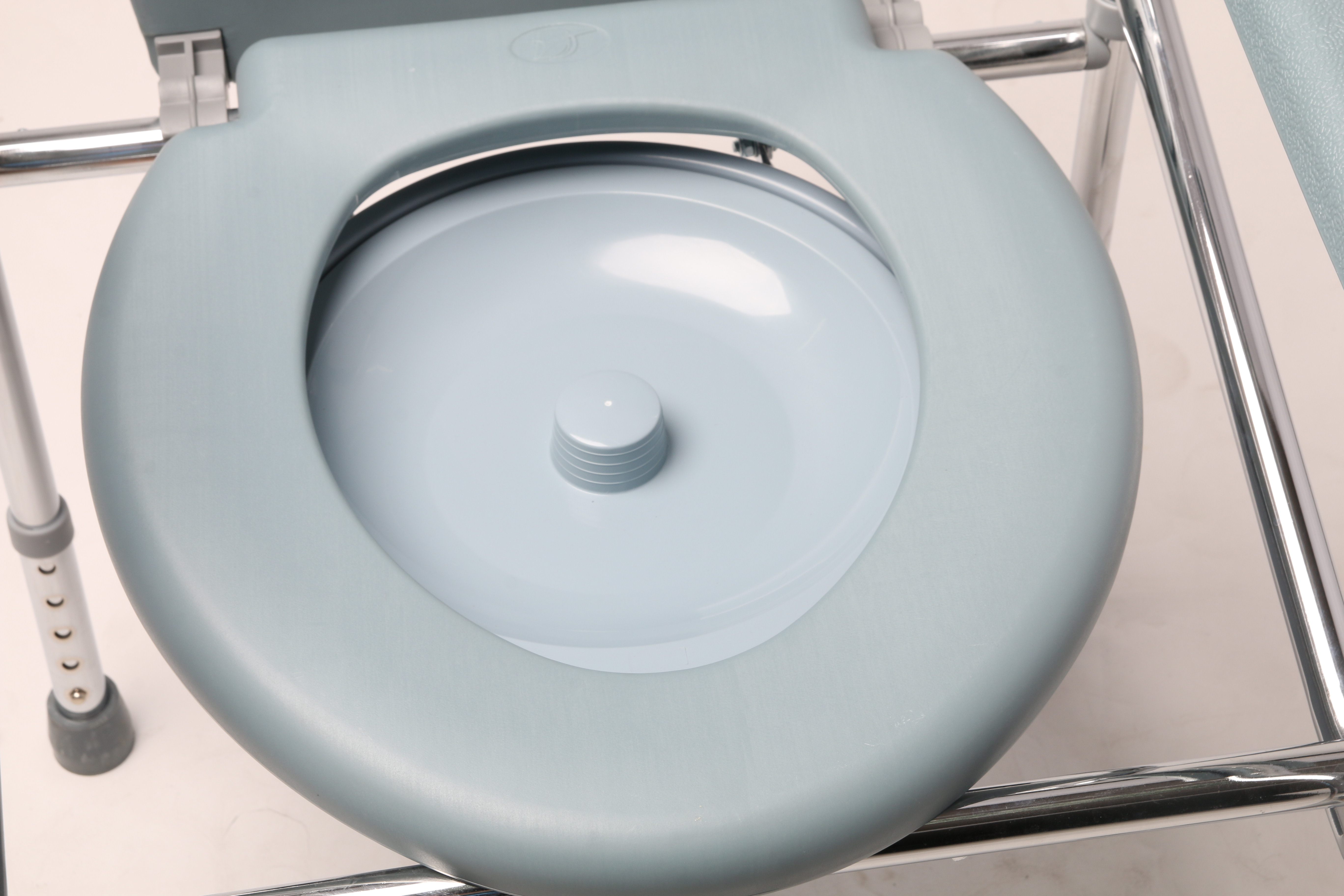 Foldable frame Height adjustable Toilet Commode Chair Wheelchair COMMODE CHAIR