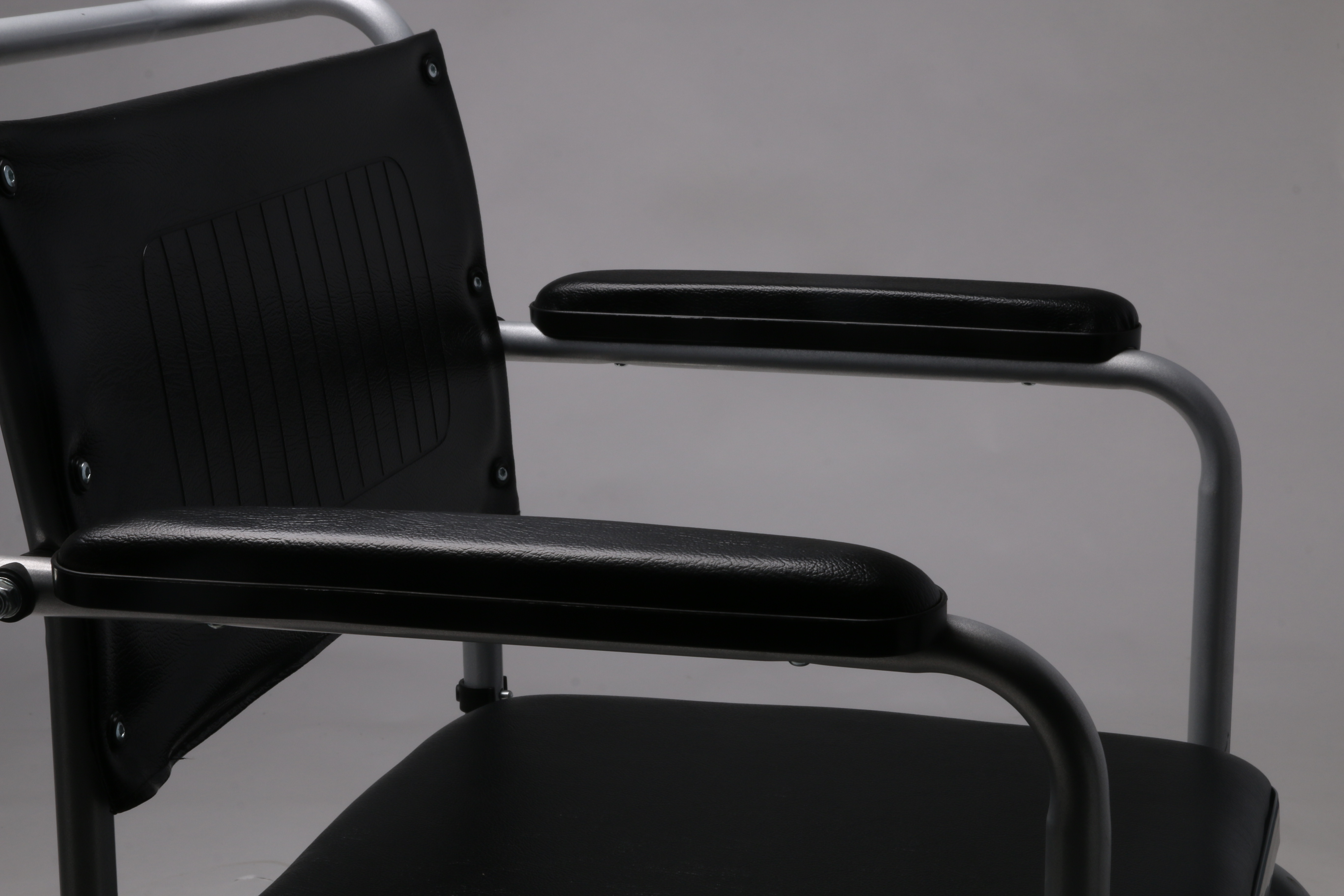 Folding Flip down Armrest Detachable Legrest Toilet Commode Chair Wheelchair COMMODE CHAIR