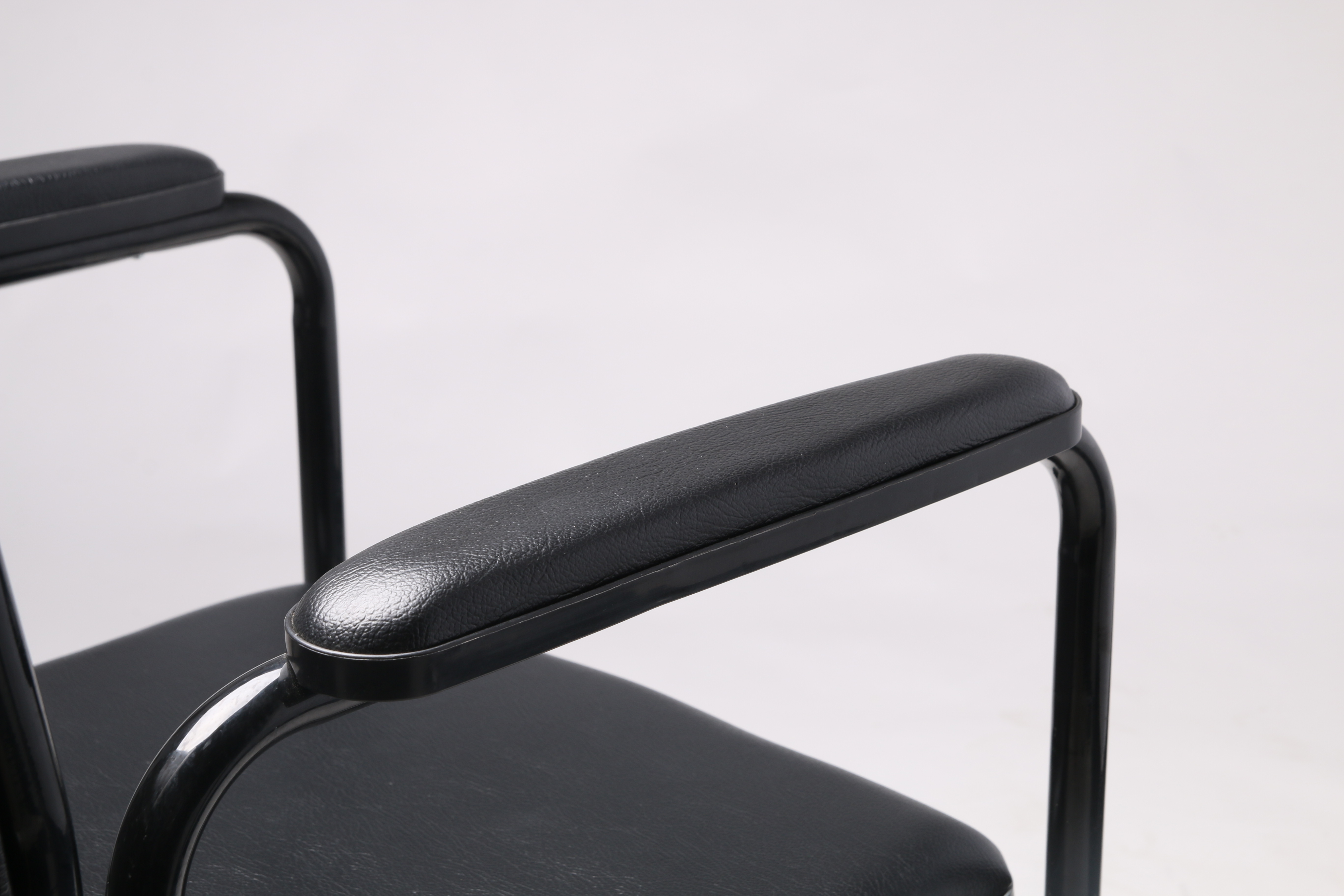 Toilet Seat Chair for Elderly Detachable Armrest Detachable Legrest Toilet Commode Chair Wheelchair