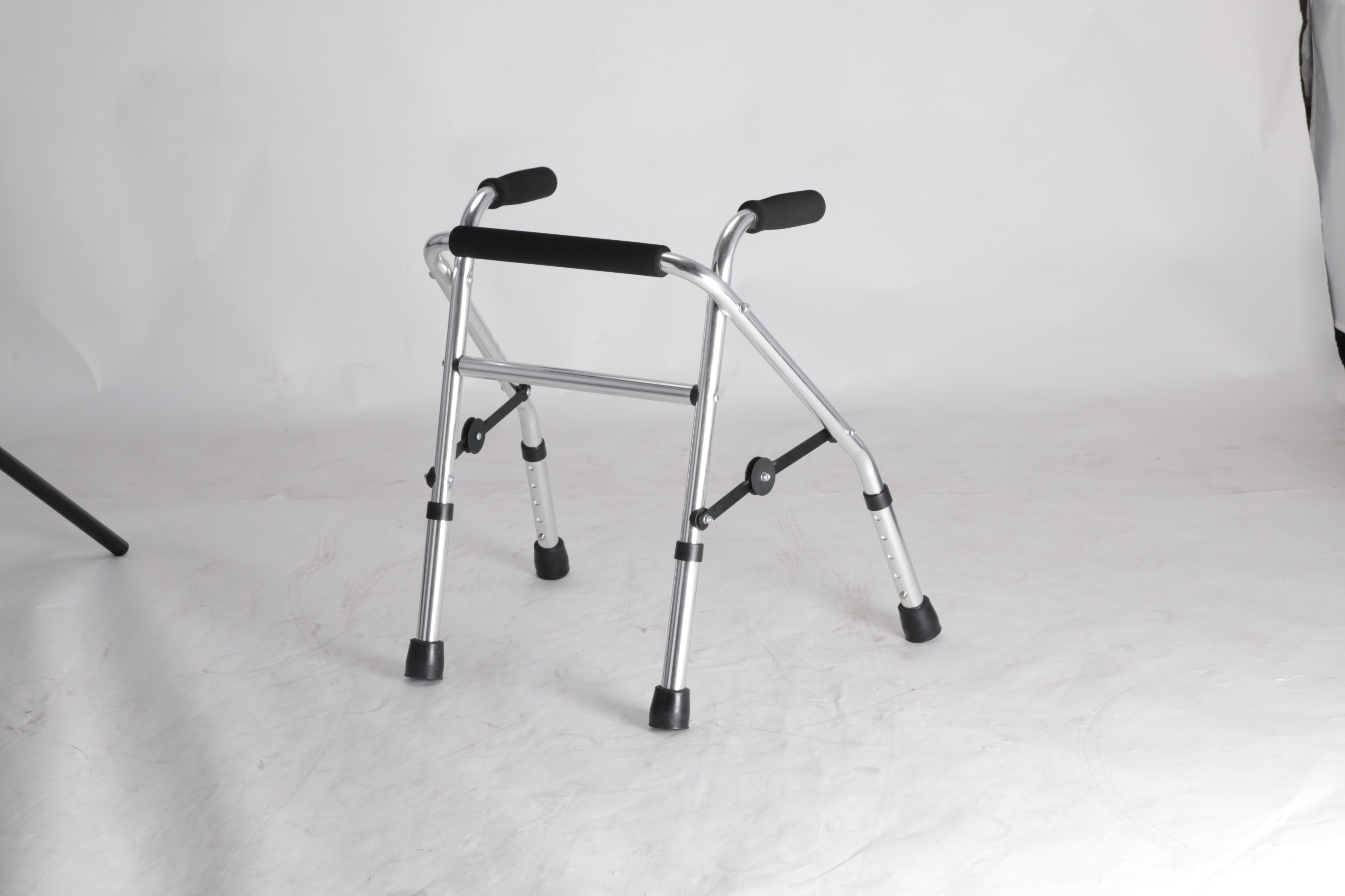 Aluminium Heavy Duty Frame Folding Walker