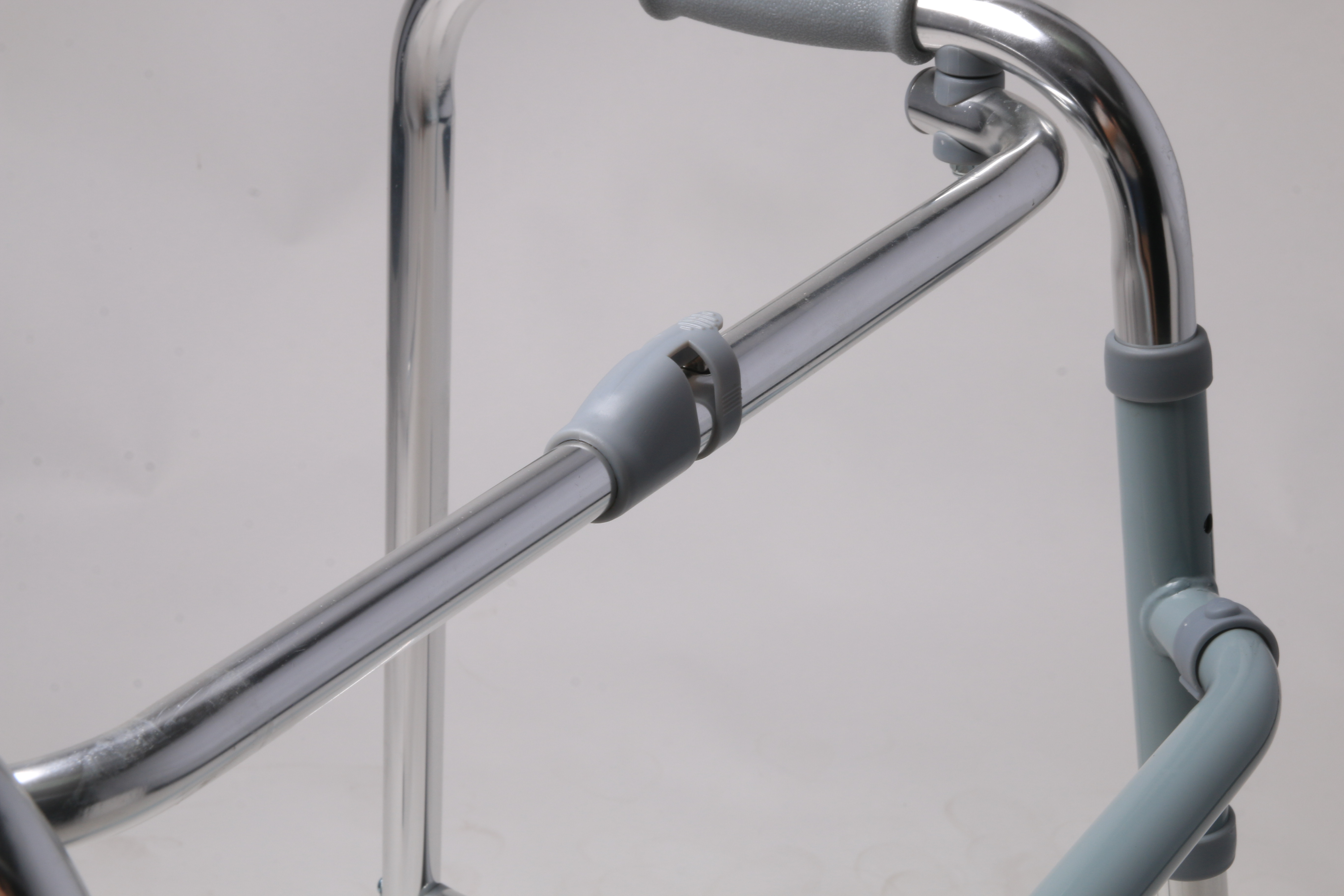 Best Selling Aluminium Folding Walker