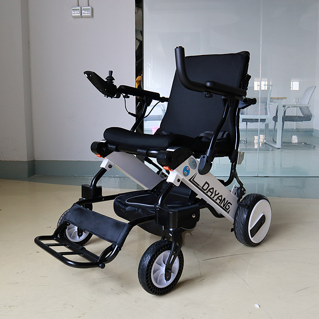 Heavy Duty Brushless Power Electric Wheelchair Folding for Europe Market