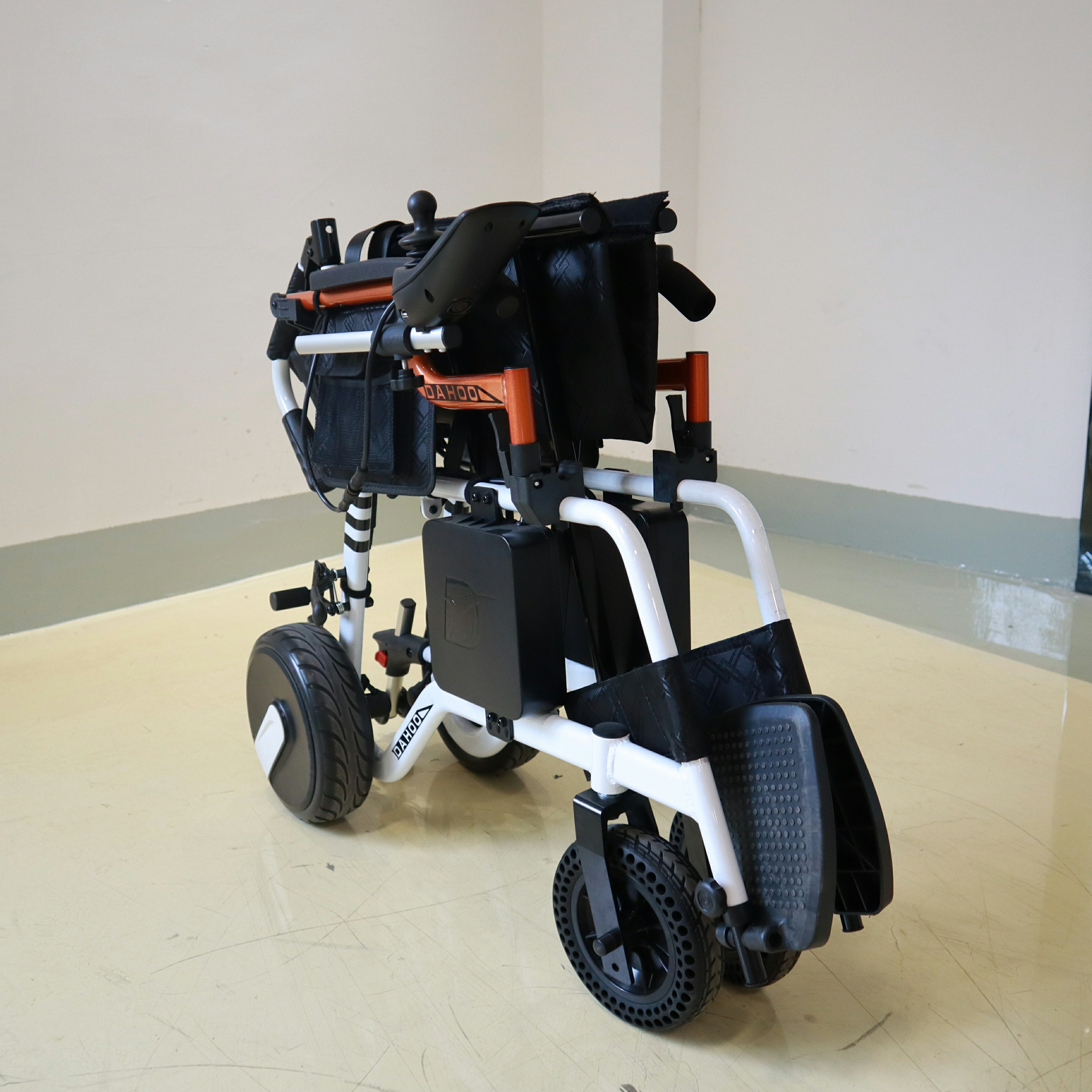 20KG Brushless Light Electric Wheelchair Folding with Flip up Armrest Detachable Battery