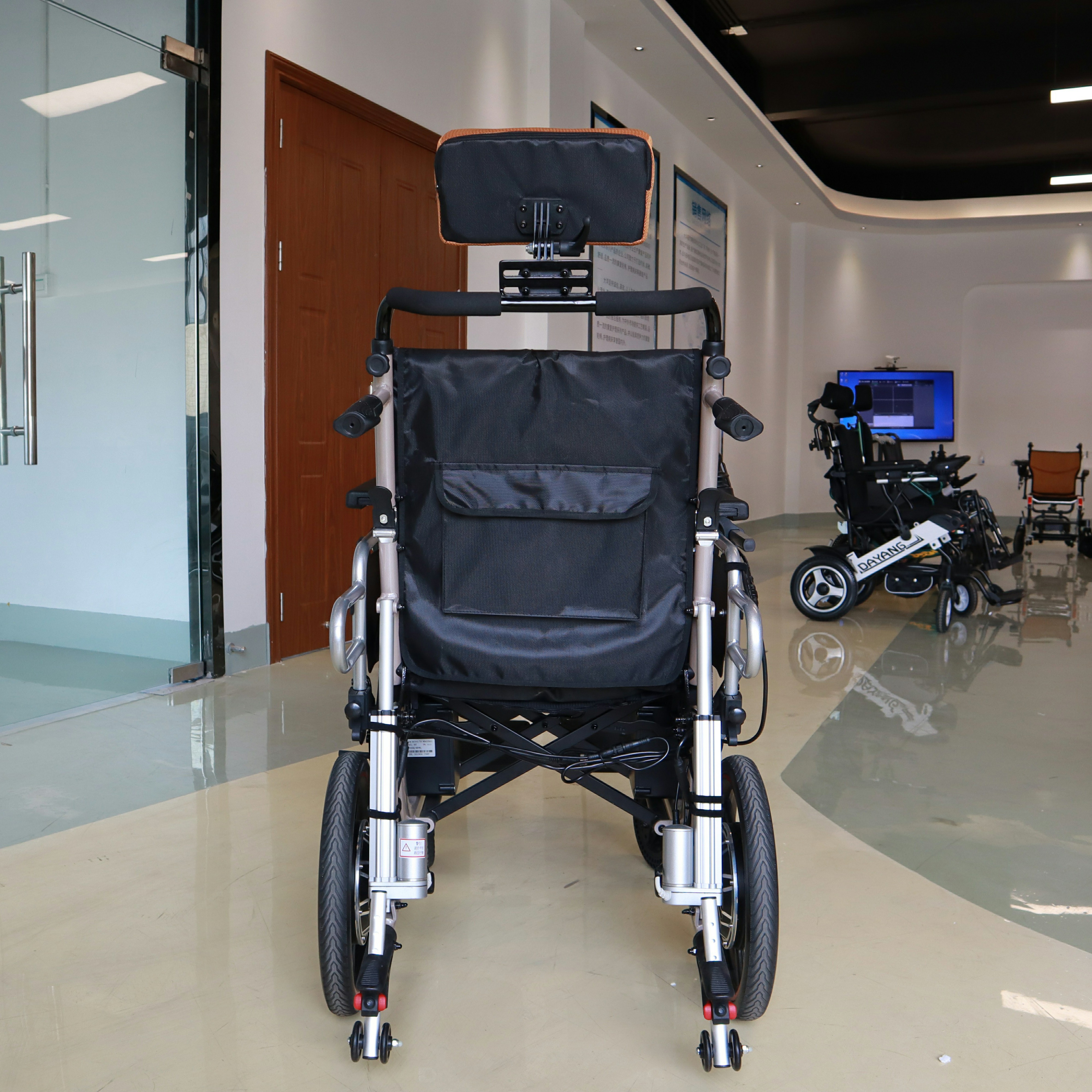 Fully Automatic Reclining Power Electric Wheelchair Folding Homecare