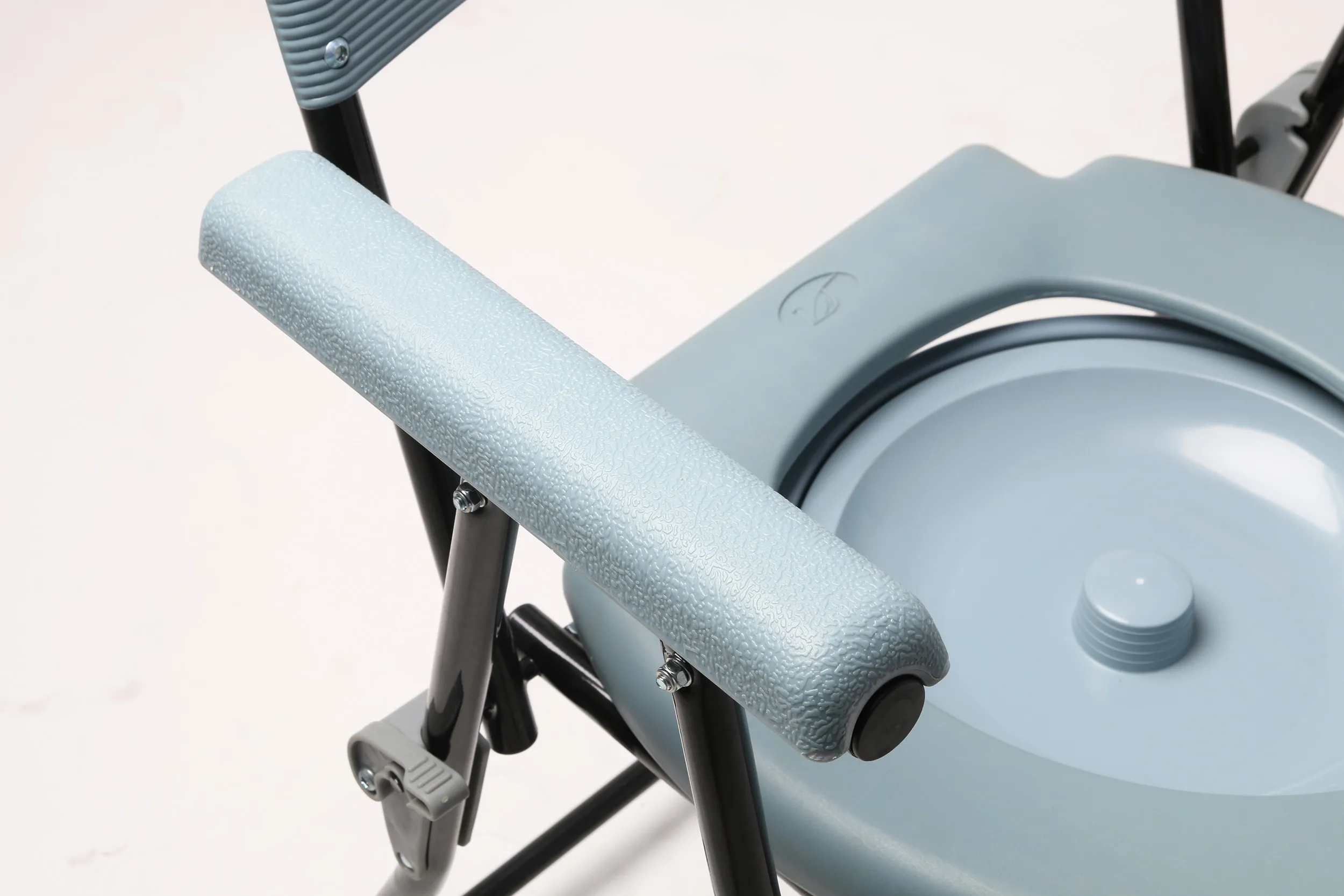 bedside toilet chair