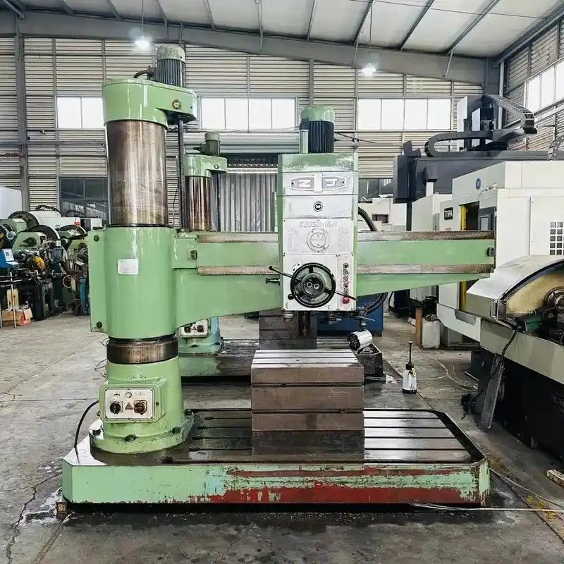 Radial Drilling Machine ZY 3725.jpg