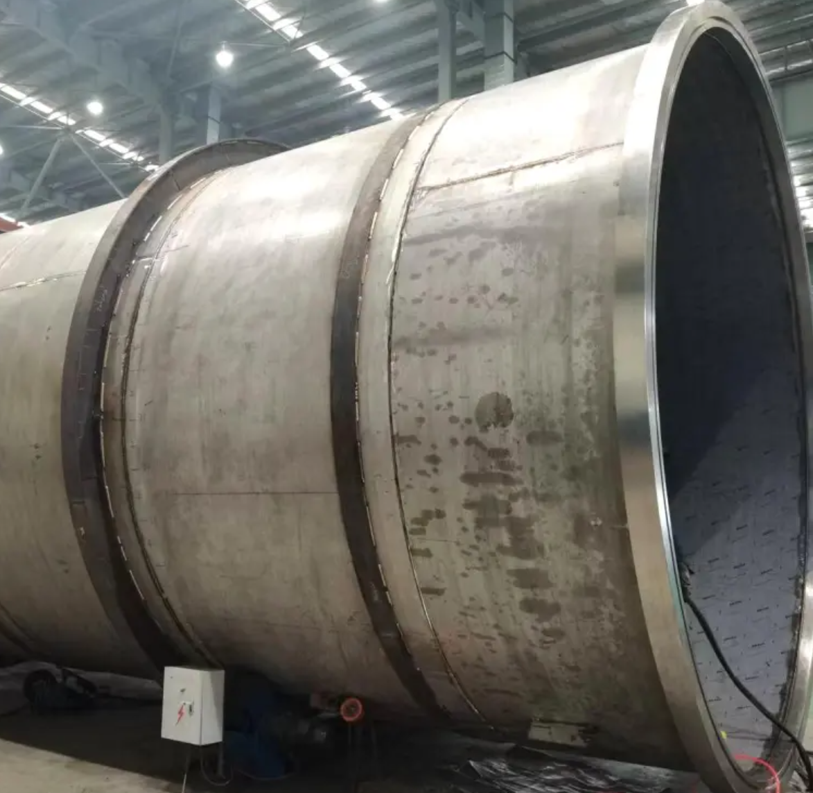 Carbon steel pressure vessel