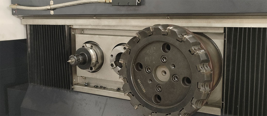 Centering and facing machining center Centering and facing machining center