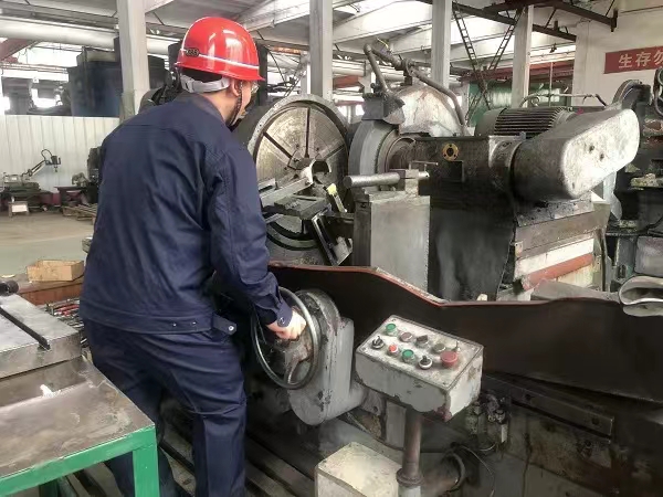 Rettificatrice di precisione per il diametro esterno del cuscinetto