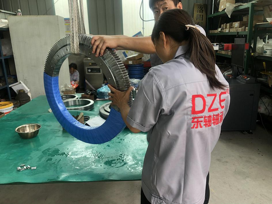 High-precision CNC Machine Tool Spindle Slewing Bearing