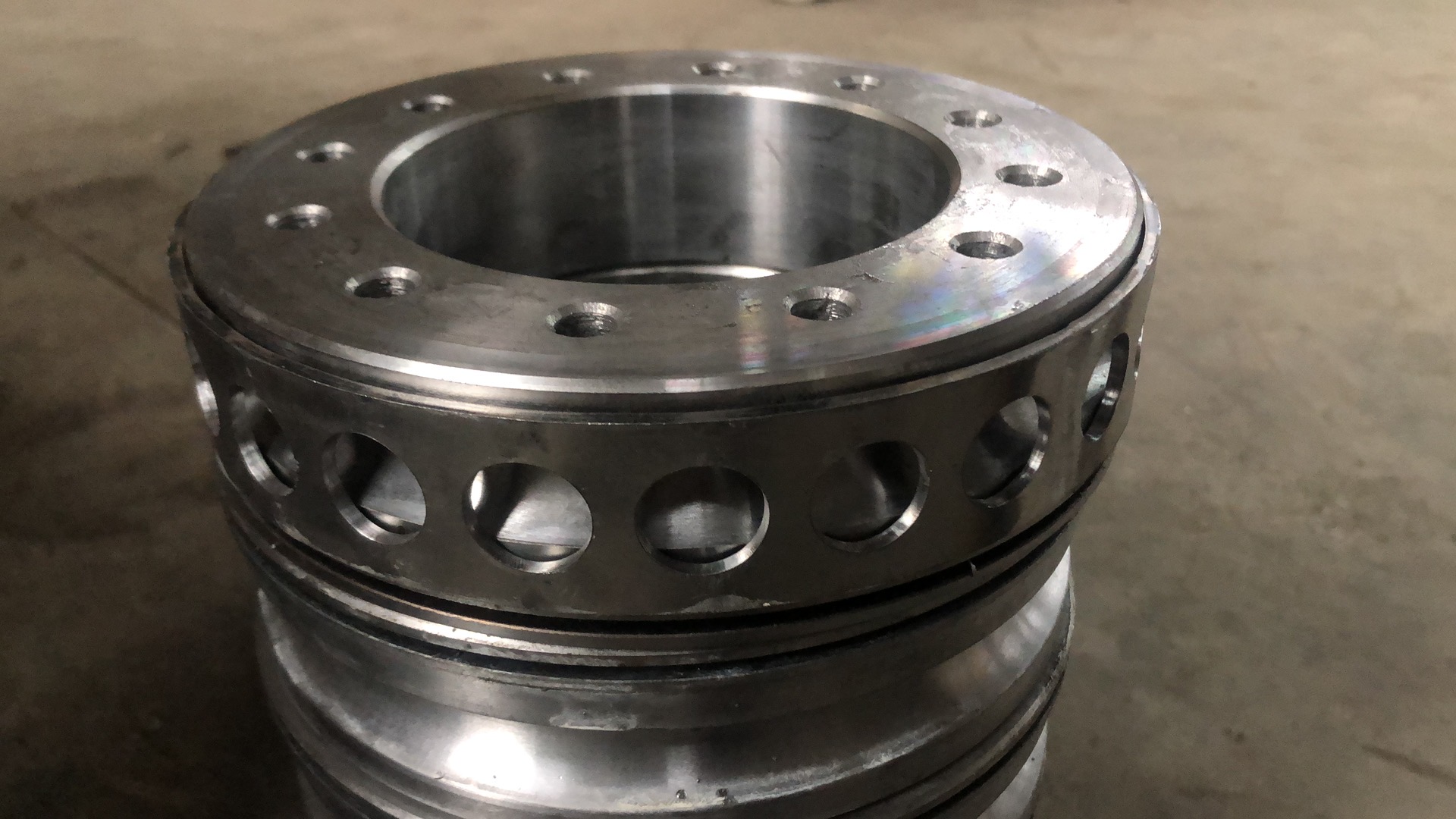 Lulus Roller Bearing