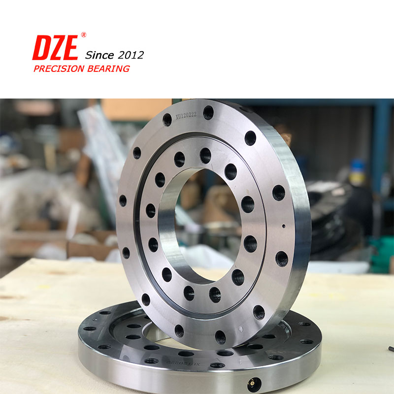 XU120222 Cross Roller Slewing Bearing in Stock