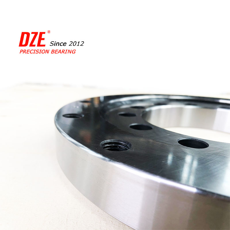 XU120222 Cross Roller Slewing Bearing in Stock