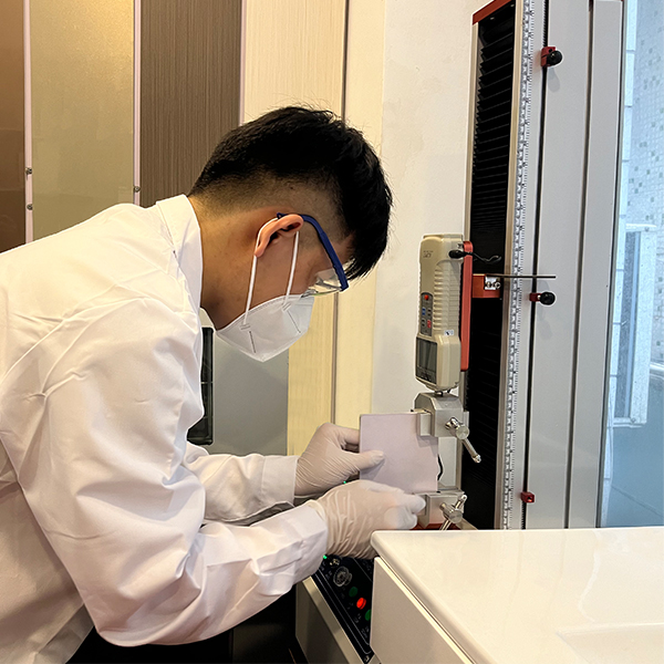 Hogyan lehet meghatározni a PVC lapok időjárásállóságát?