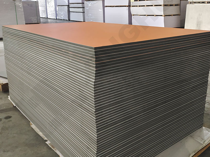 Који је типичан век трајања панела? Који су главни фактори који утичу на дуговечност?