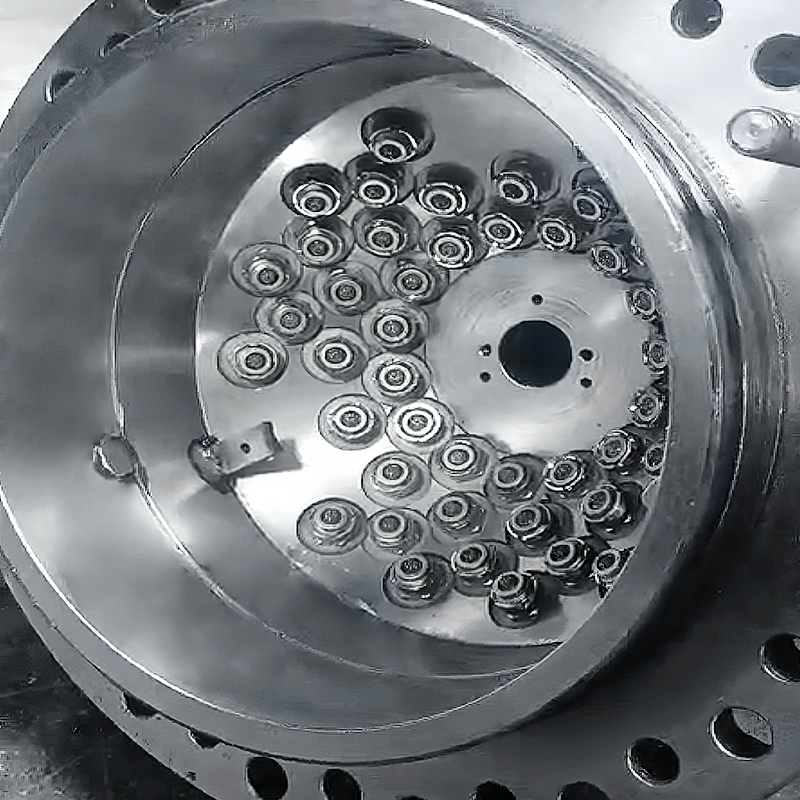 Pneumatic circular connectors
