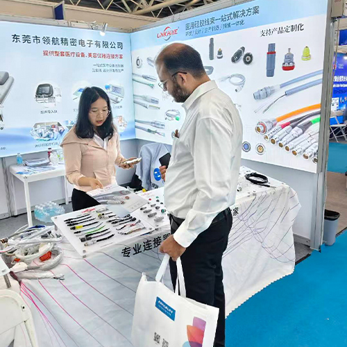 LinkHive Connectors Showcases Medical Push Pull Connector Solutions at CMEF Autumn 2025