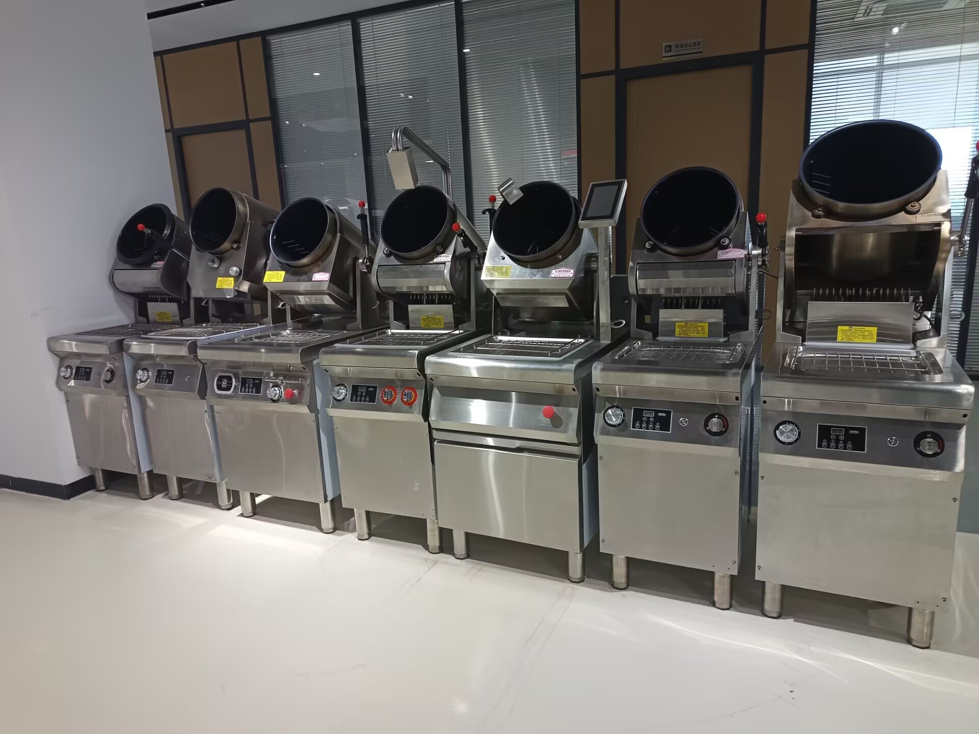 rotating stir fry machine