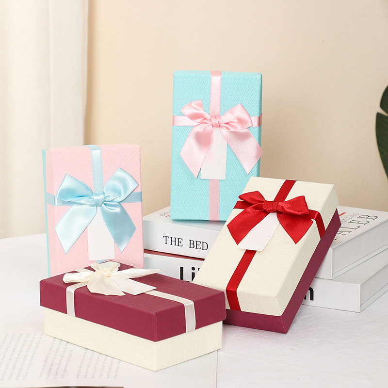 Custom Gift Cardboard Creative Cosmetic Perfume Packaging Paper Box