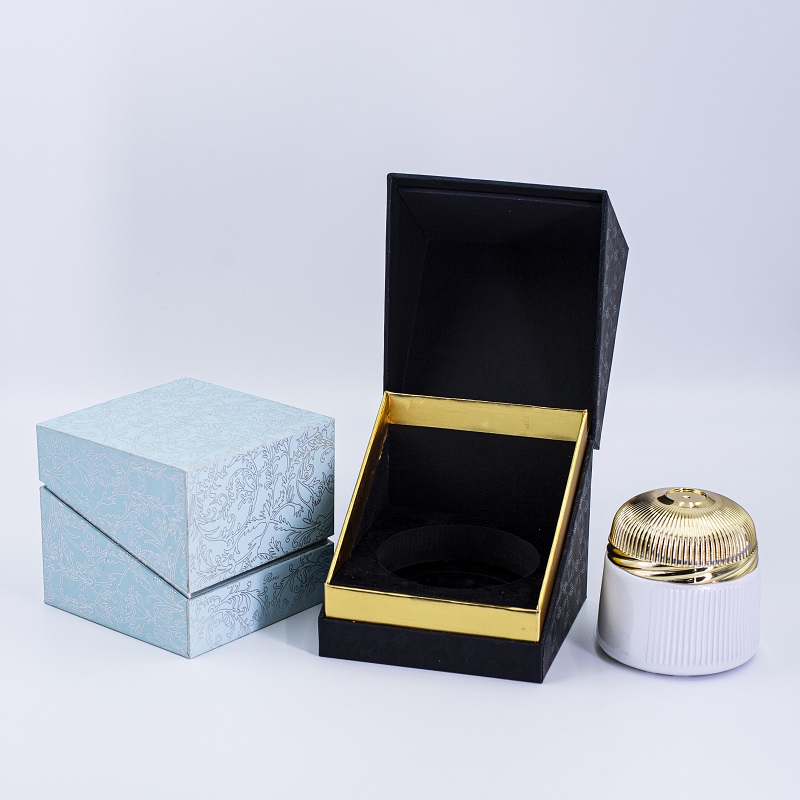 Custom LOGO Foil Stamping Paper Cardboard Aromatherapy Gift Luxurious Cosmetic Set with Packaging Box